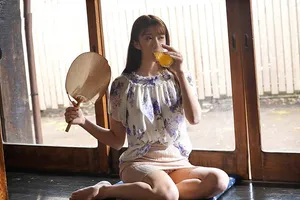 Mùa hè buồn chán ở quê địt vợ yêu cạnh nhà thiếu thốn vì lấy chồng già