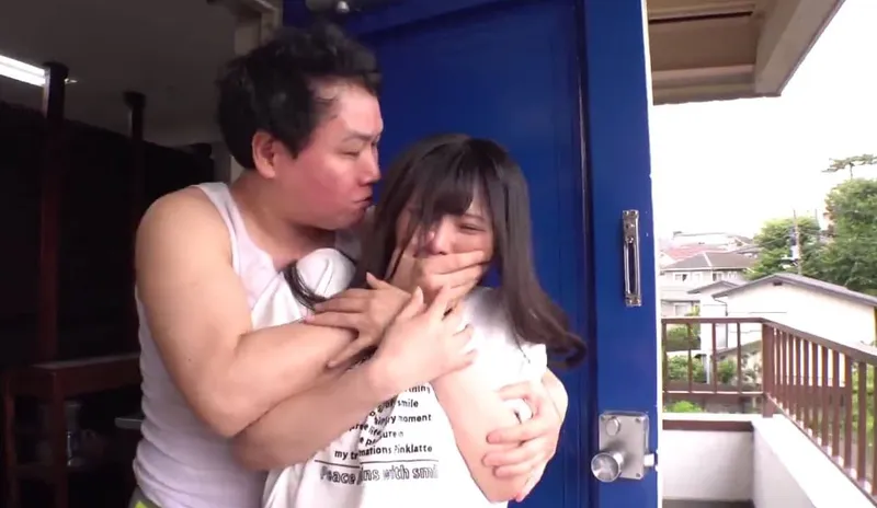 Tình đầu của tôi đã bị gã gần nhà chịch tơi tả